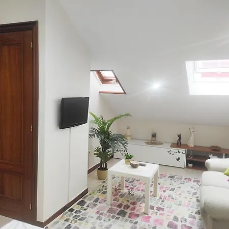 Coqueto Atico En アパート ヴィーゴ